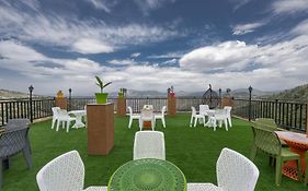 The Tranquility Retreat I Vacations I Conference I Mice I Family Events I Open Air Terrace I Sky Bonfire I Kufri By Exotic Stays